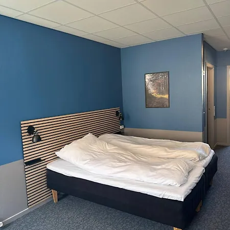 Quiet Blue 2 On Pedestrian Street 3*