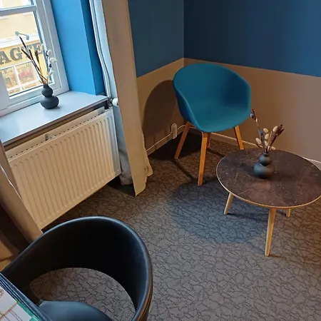 Quiet Blue 2 On Pedestrian Street Hotel 3*