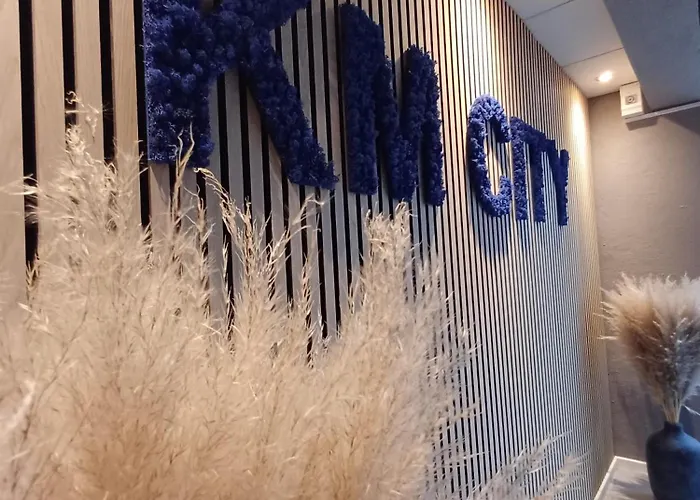 Quiet Blue 2 On Pedestrian Street 3*